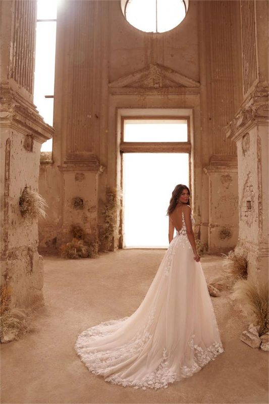 Split Side Shiny Glitter Boho Women Wedding Dress for Bride Spaghetti Straps Wedding Gown